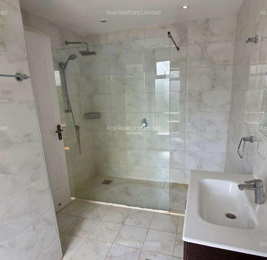 2 Bed Apartment with En Suite at Westlands - 9