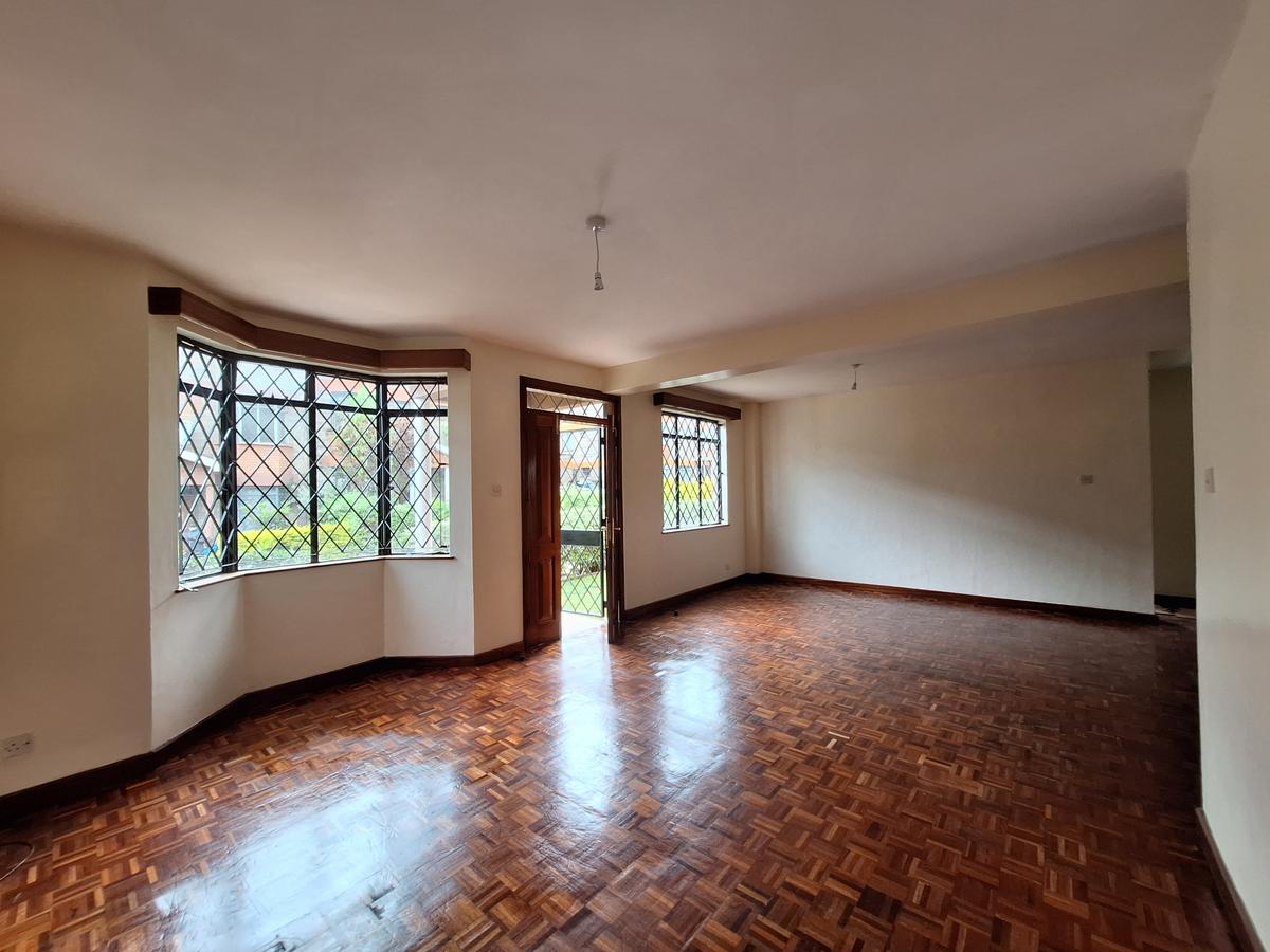 4 Bed Townhouse with En Suite in Lavington - 12