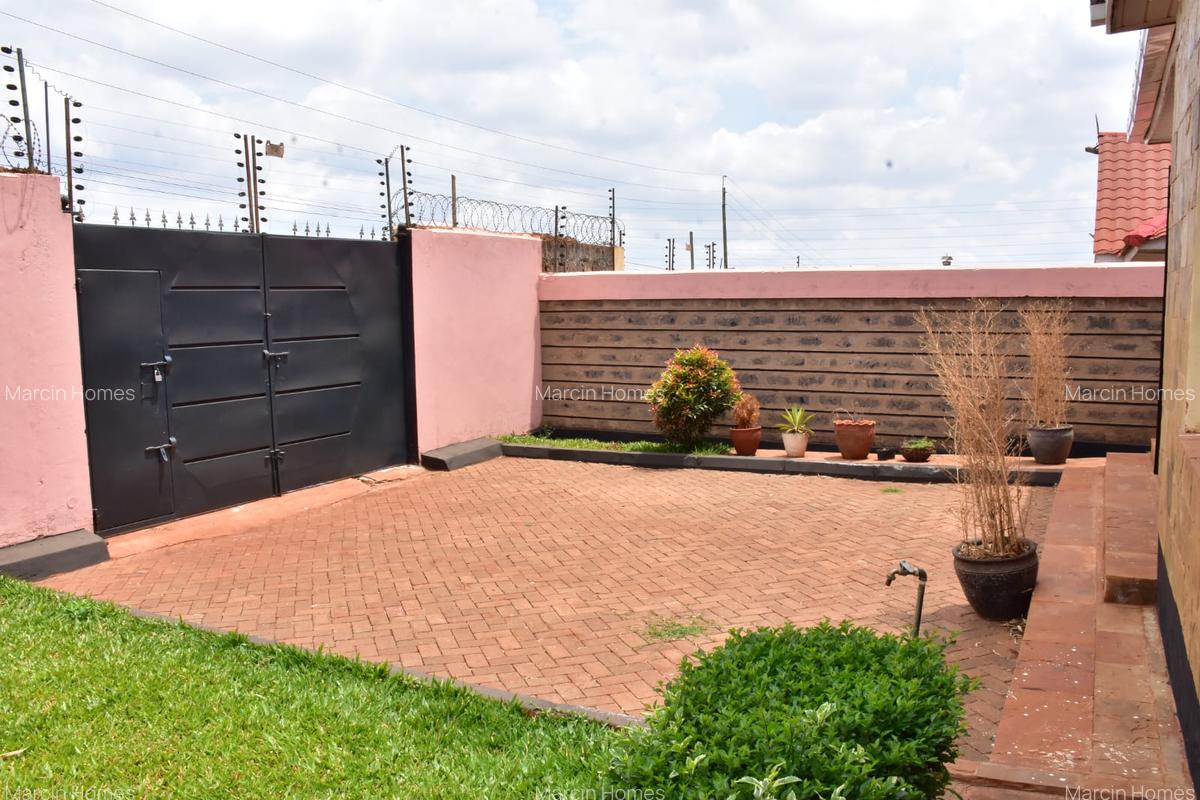 3 Bed House with En Suite at Kenyatta Road - 3
