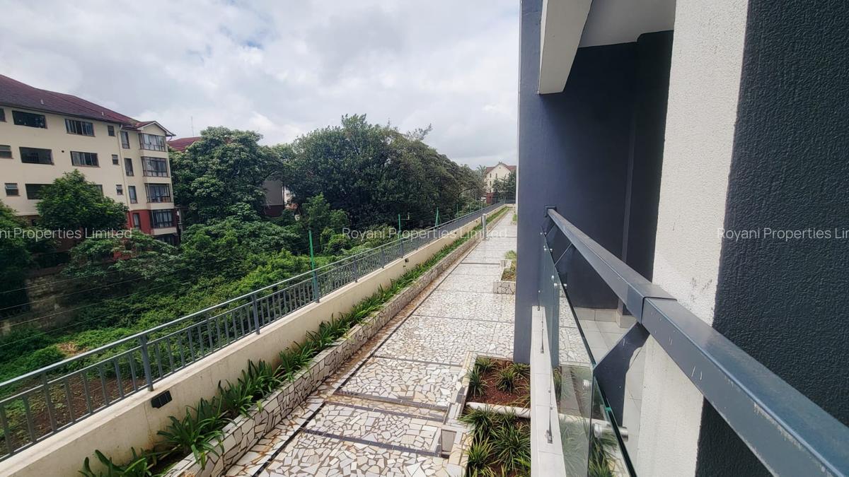 2 Bed Apartment with En Suite in Kilimani - 14
