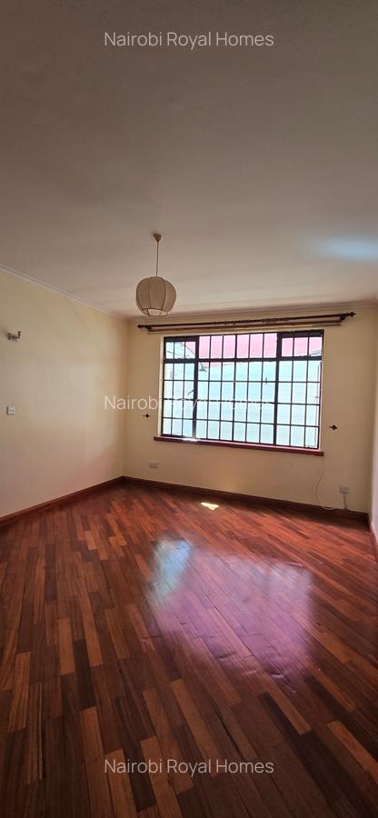 4 Bed Townhouse with En Suite at Lavington Green - 18