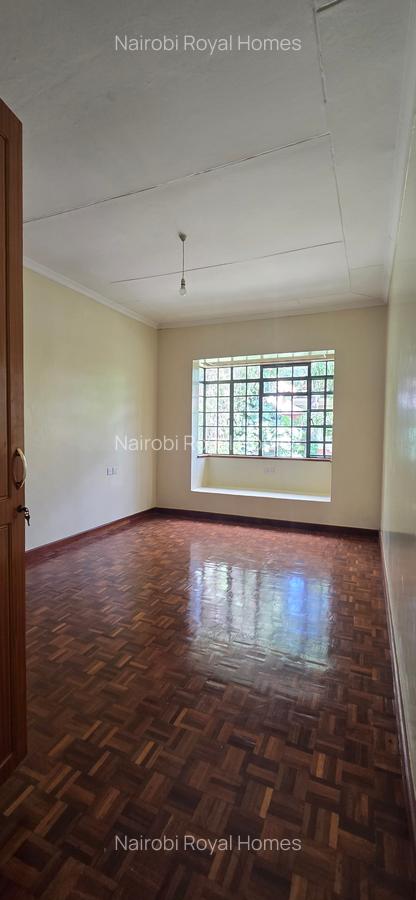 4 Bed Townhouse with En Suite at Brookside Garden - 6