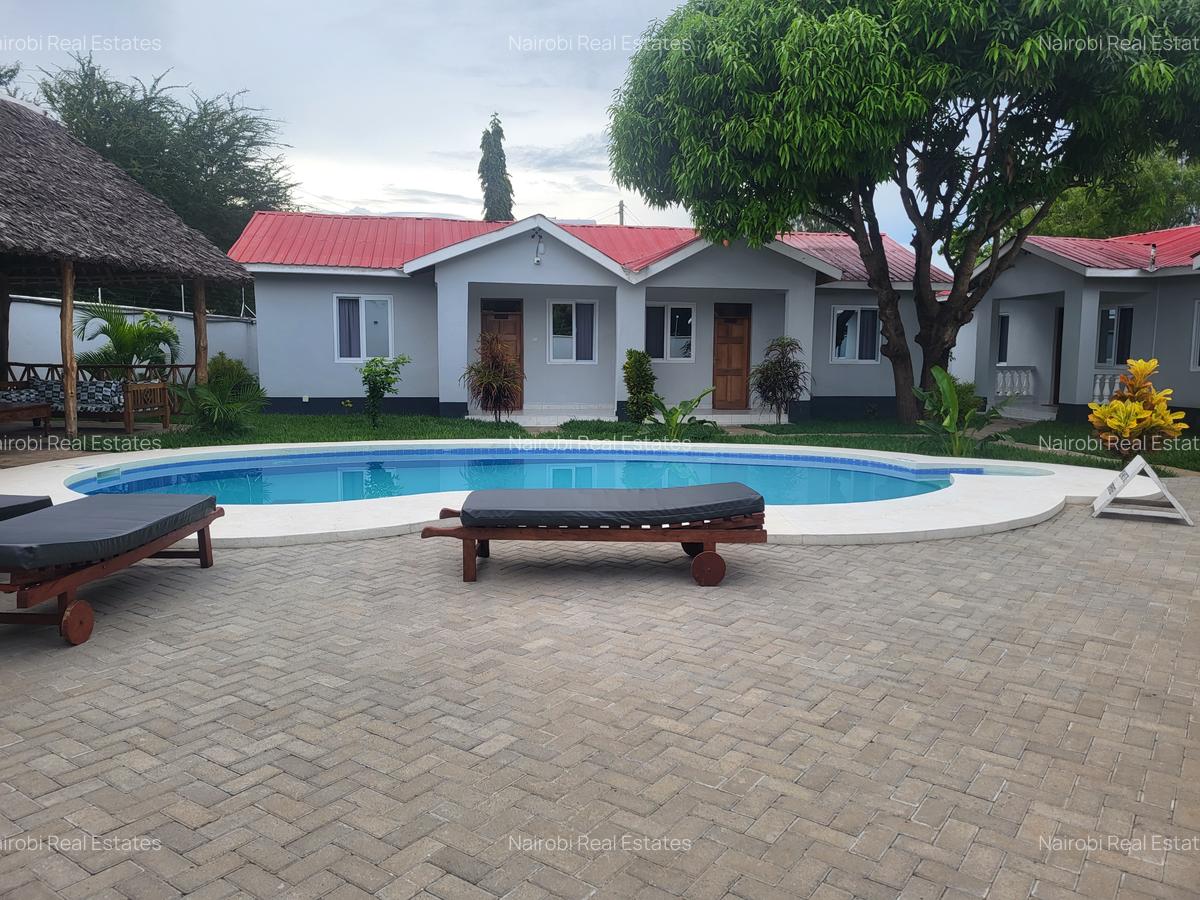 Serviced 1 Bed Apartment with En Suite in Diani - 1