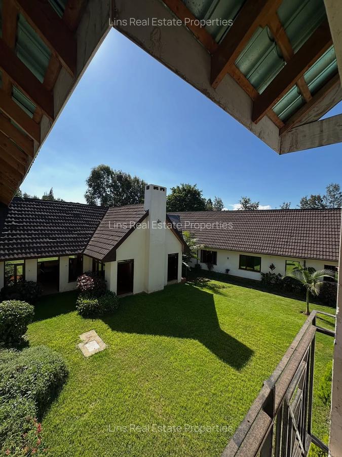 7 Bed House with En Suite in Ridgeways - 5