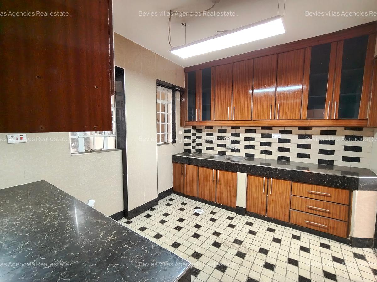 2 Bed Apartment with En Suite at Parklands - 6