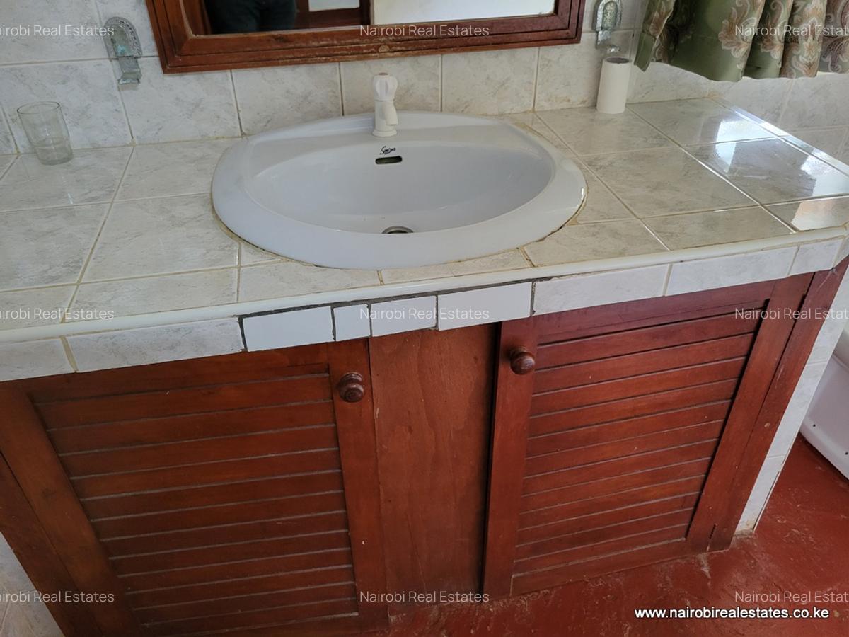 2 Bed House with En Suite in Diani - 13