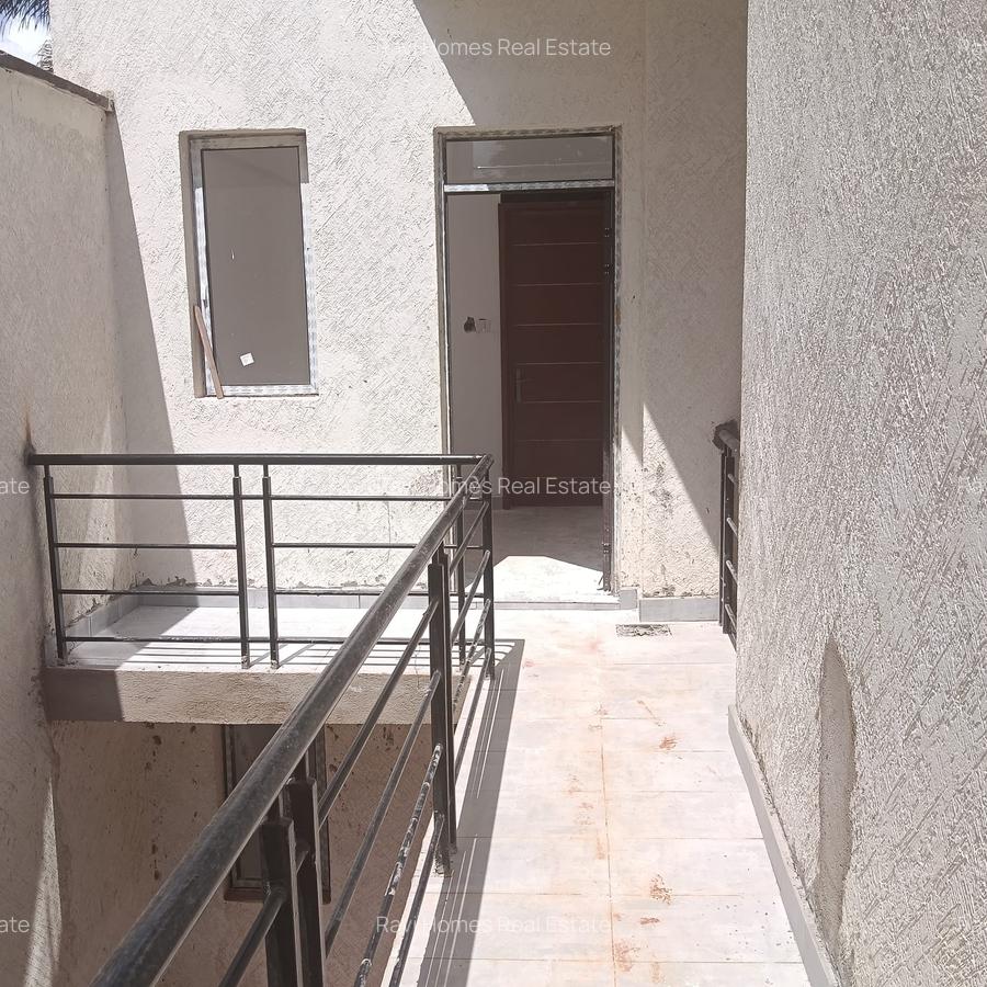 5 Bed Villa with En Suite in Kiambu Road - 5