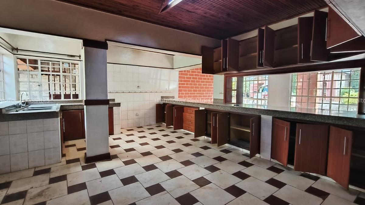 3 Bed House with En Suite in Karen - 6