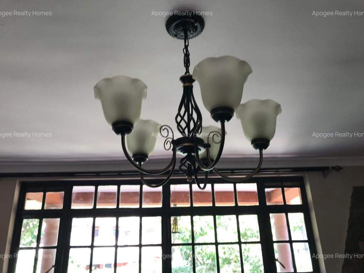 4 Bed House with En Suite at Fourways Junction Estate - 13