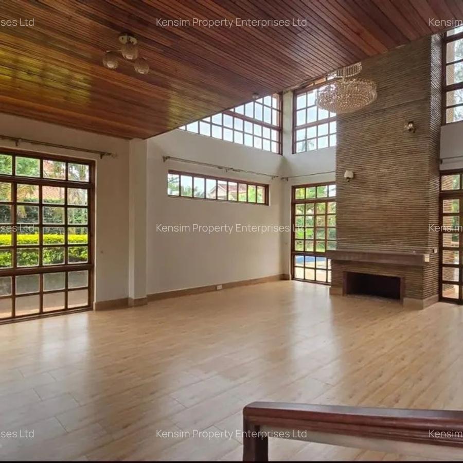 4 Bed House with En Suite in Runda - 2