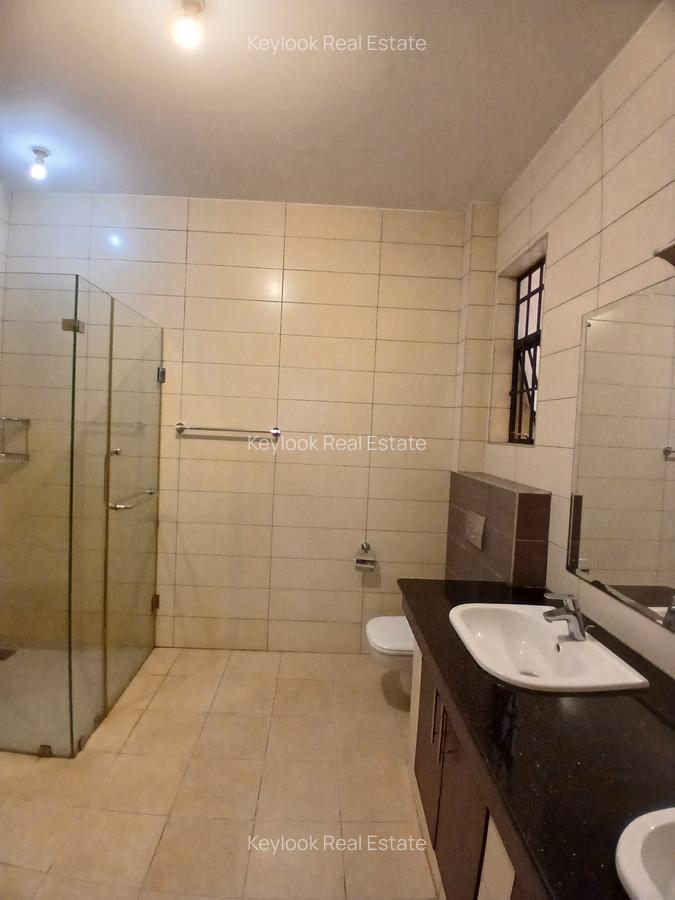 5 Bed Townhouse with En Suite at Lavington Green - 14