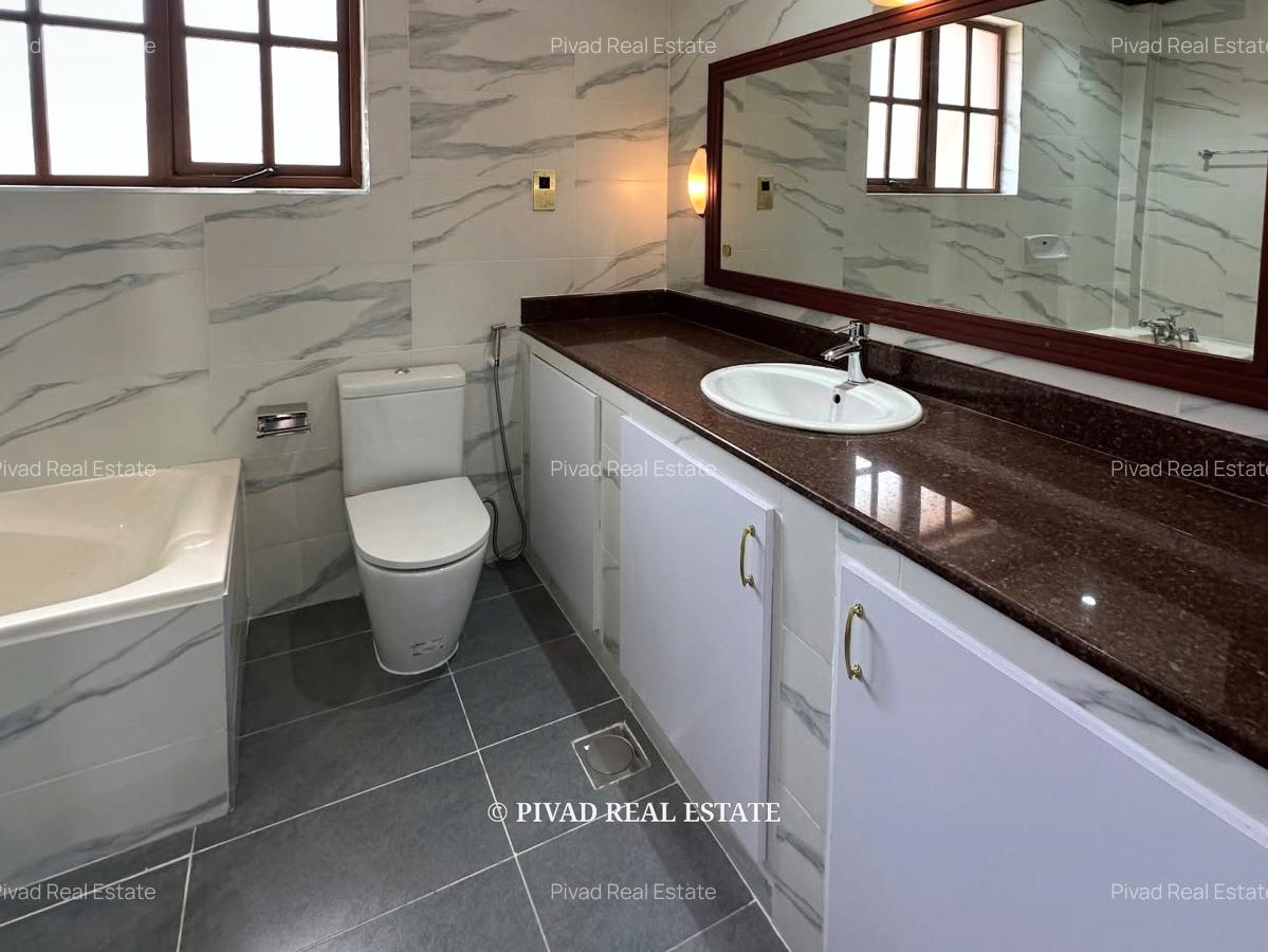 4 Bed Townhouse with Swimming Pool in Lavington - 6