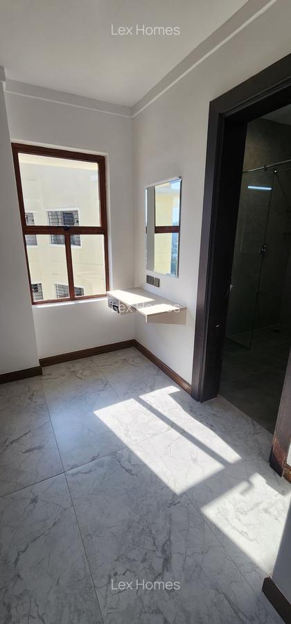 3 Bed Apartment with En Suite at Mandela Road - 9