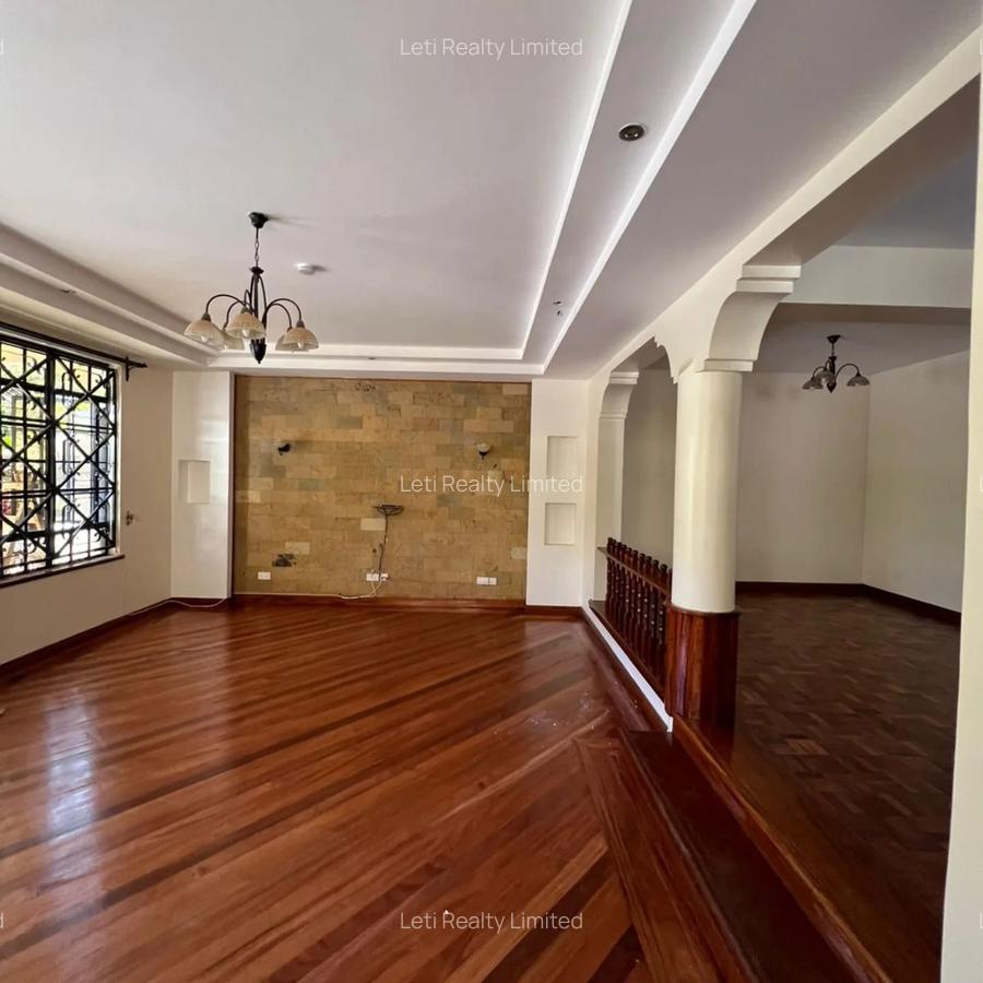 5 Bed Townhouse with En Suite in Kileleshwa - 3