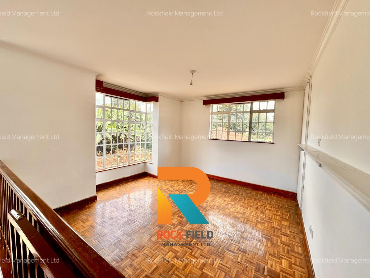 4 Bed Townhouse with En Suite in Rosslyn - 10