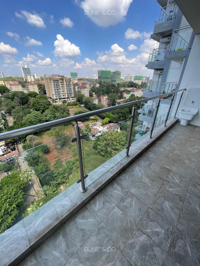 2 Bed Apartment with En Suite in Riverside - 6