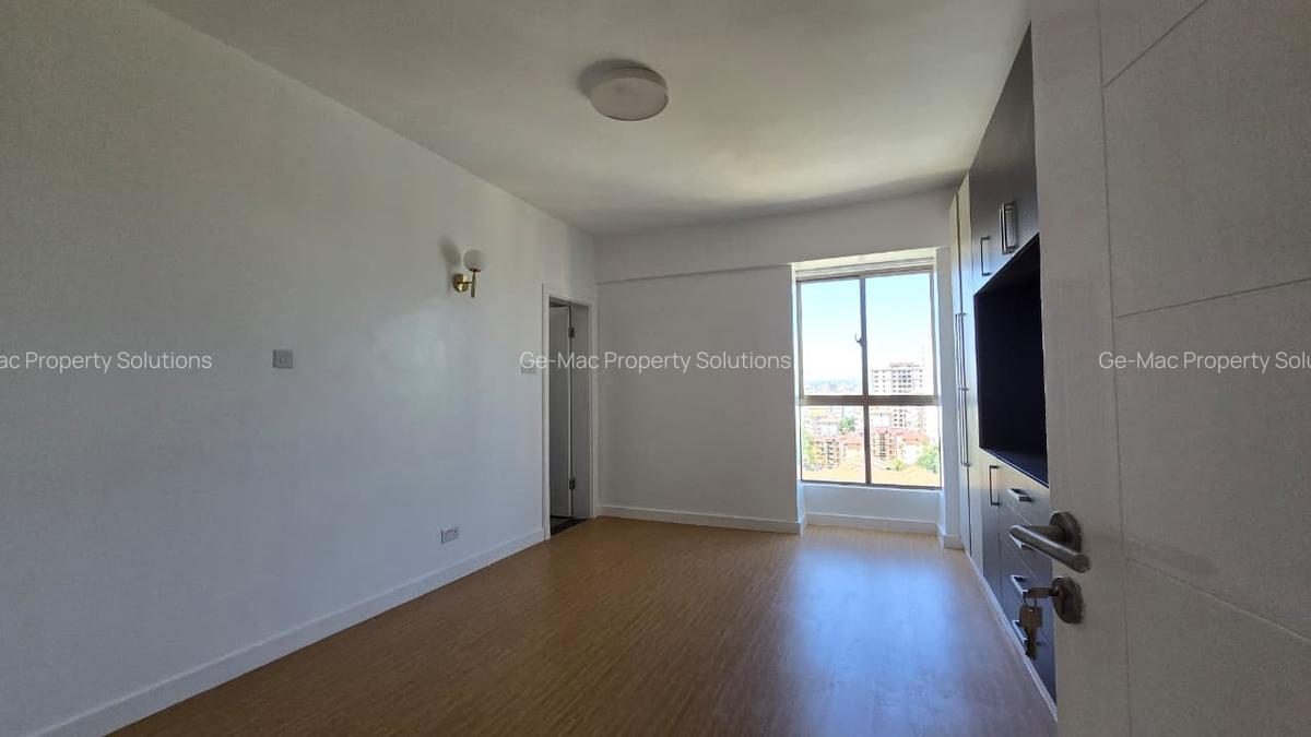 4 Bed Apartment with En Suite in Lavington - 10