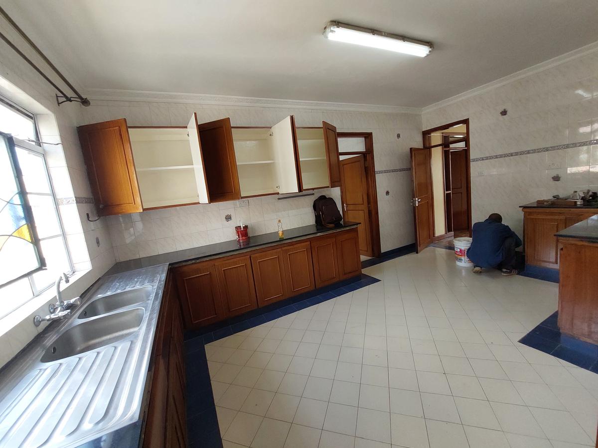 4 Bed Apartment with Borehole at Riverside Drive - 19