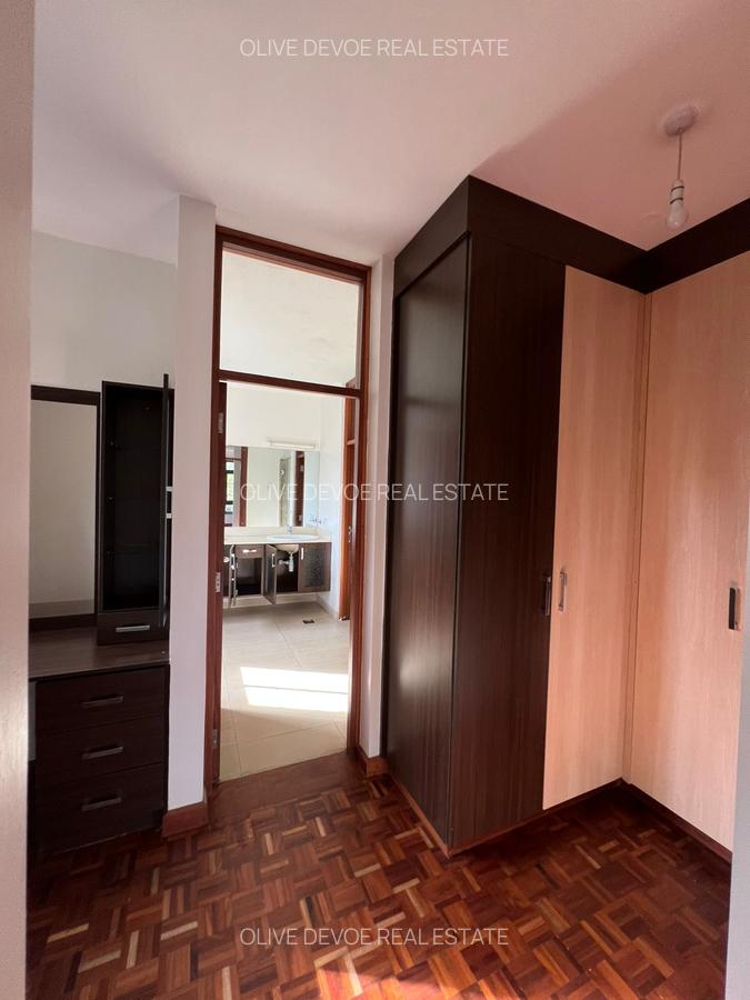 5 Bed Townhouse with En Suite in Lavington - 15