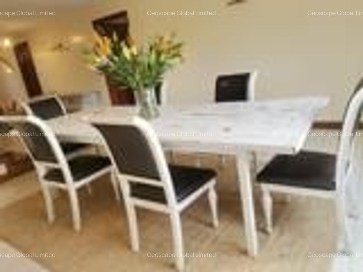 Furnished 3 Bed Apartment with En Suite in Riverside - 5