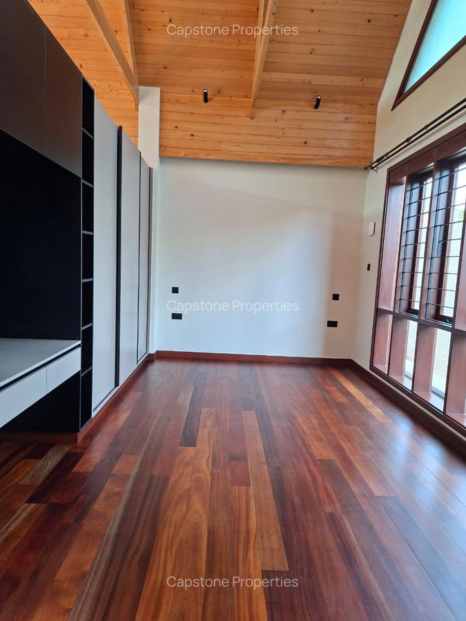 4 Bed House with En Suite in Runda - 6