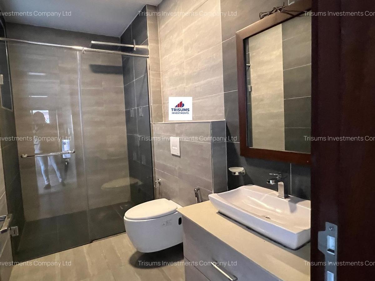 4 Bed Apartment with En Suite in Westlands Area - 12