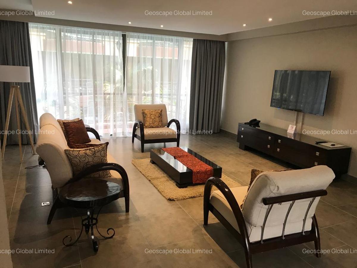 Furnished 2 Bed Apartment with En Suite in Brookside - 9