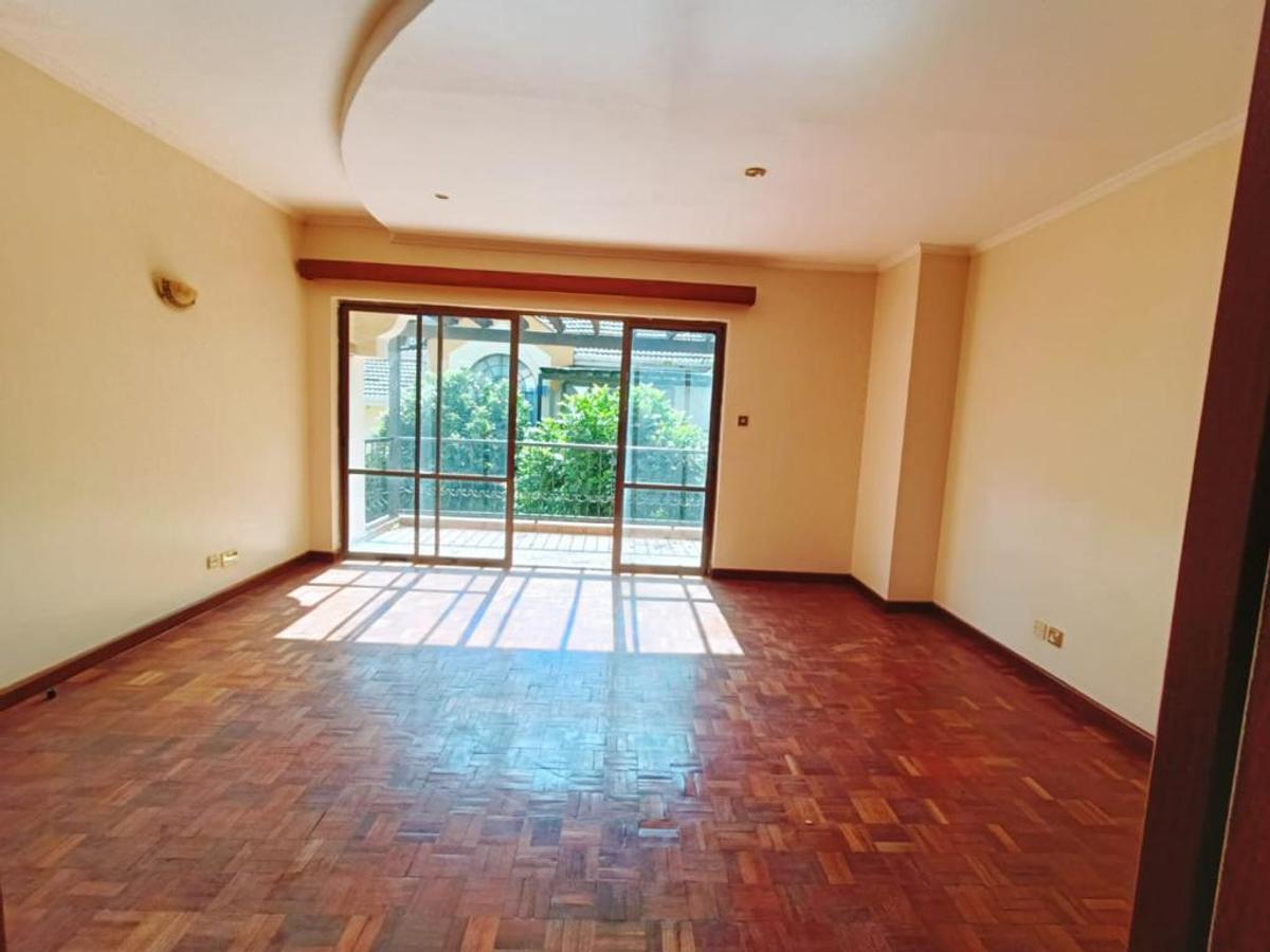 4 Bed Townhouse with En Suite in Kileleshwa - 3