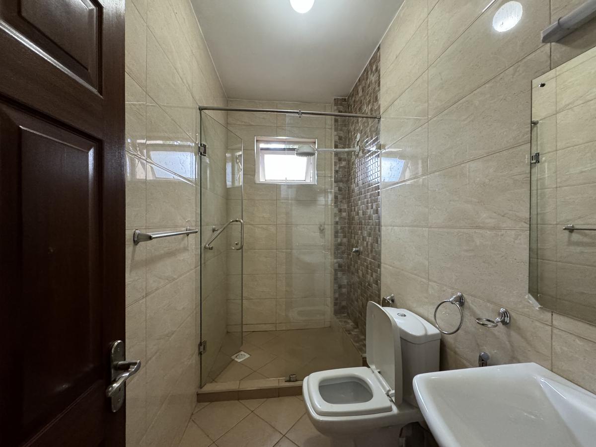 2 Bed Apartment with En Suite in Brookside - 16