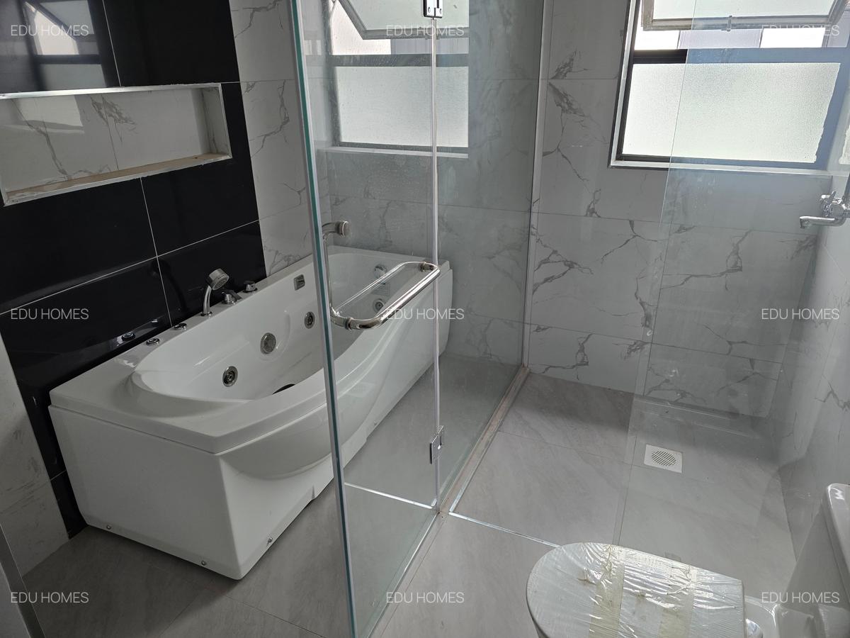 5 Bed House with En Suite at Thika Road - 14