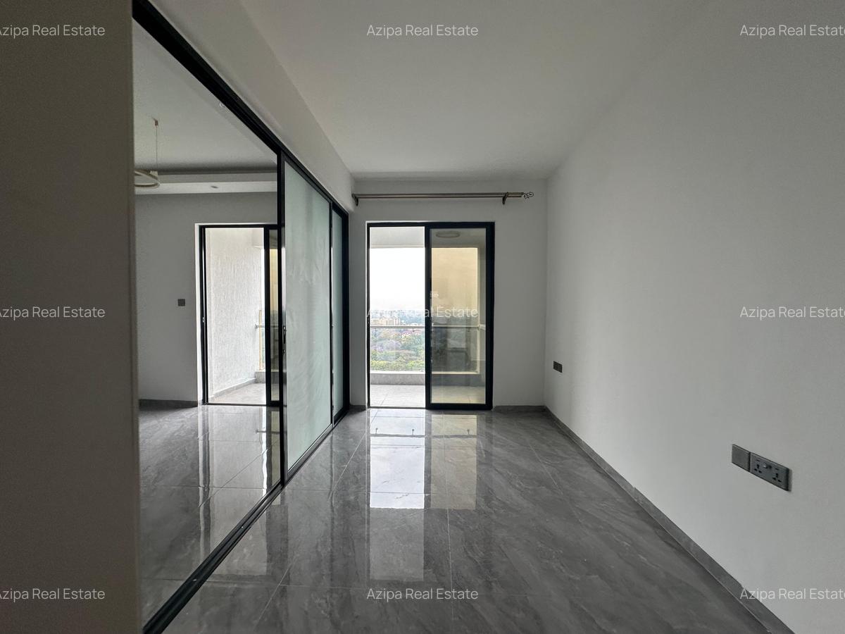 3 Bed Apartment with En Suite at Riverside - 11