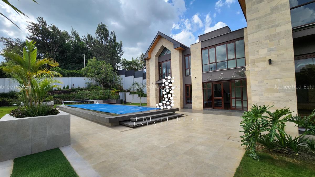 4 Bed Villa with En Suite in Runda - 2