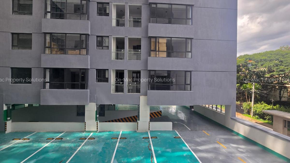 2 Bed Apartment with En Suite in Lavington - 14