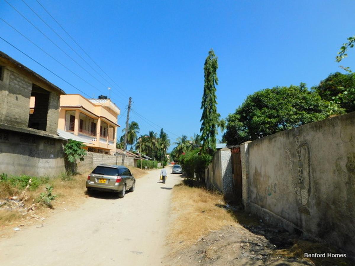 5,000 ft² Land in Mombasa CBD - 8