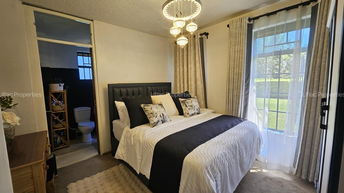 5 Bed House with En Suite in Runda - 12