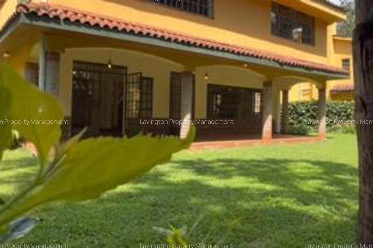4 Bed Townhouse with En Suite at Lavington Green - 6
