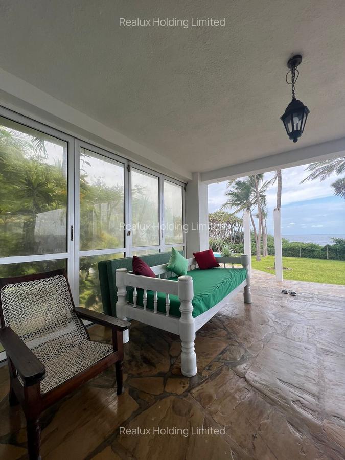 5 Bed House with En Suite in Malindi - 5