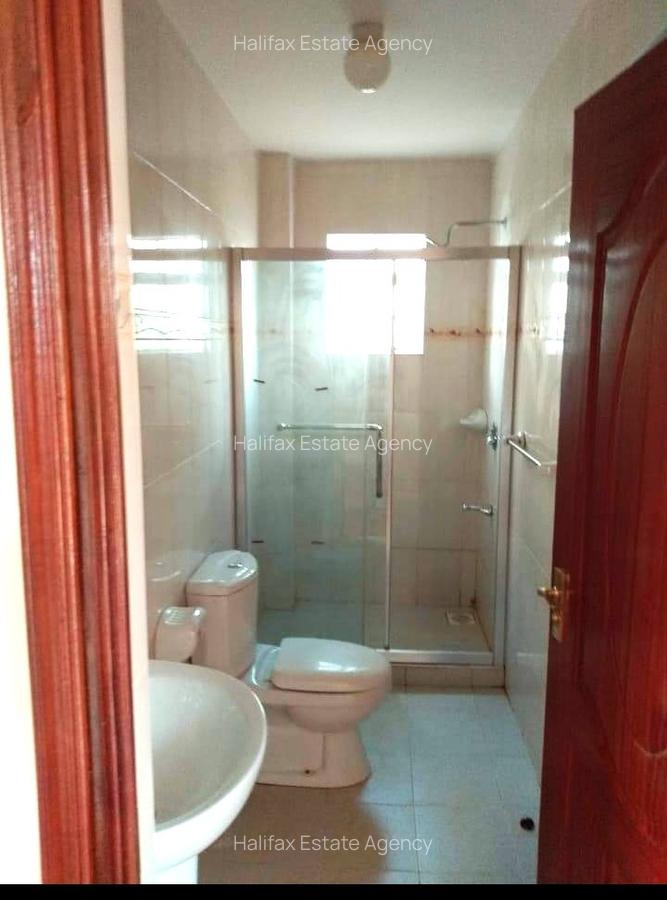 4 Bed Villa with En Suite in Runda - 4