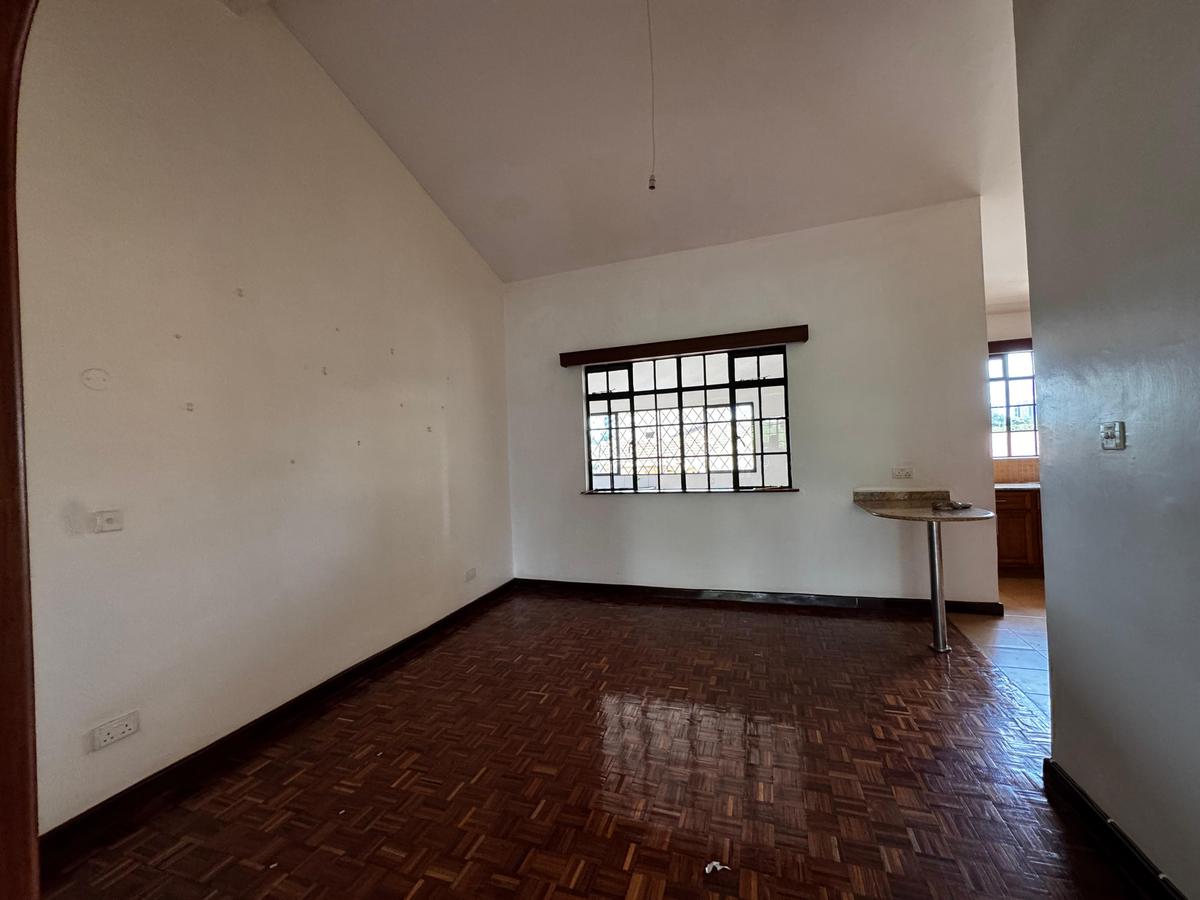 3 Bed Apartment with En Suite in General Mathenge - 14
