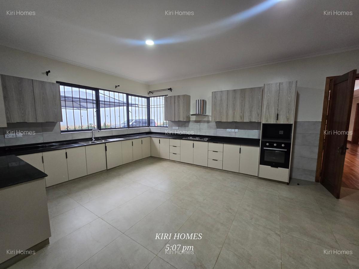 6 Bed Townhouse with En Suite in Loresho - 17