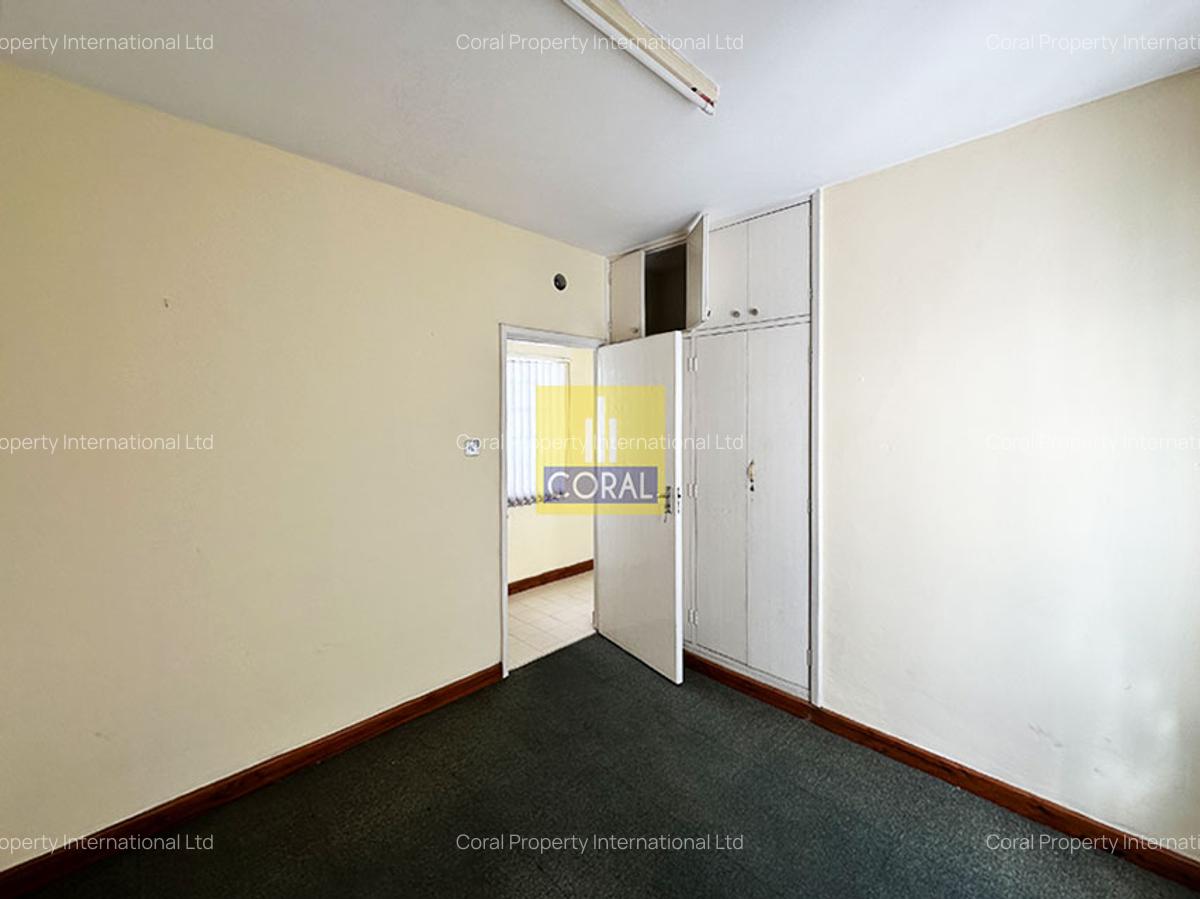 Office in Westlands Area - 13