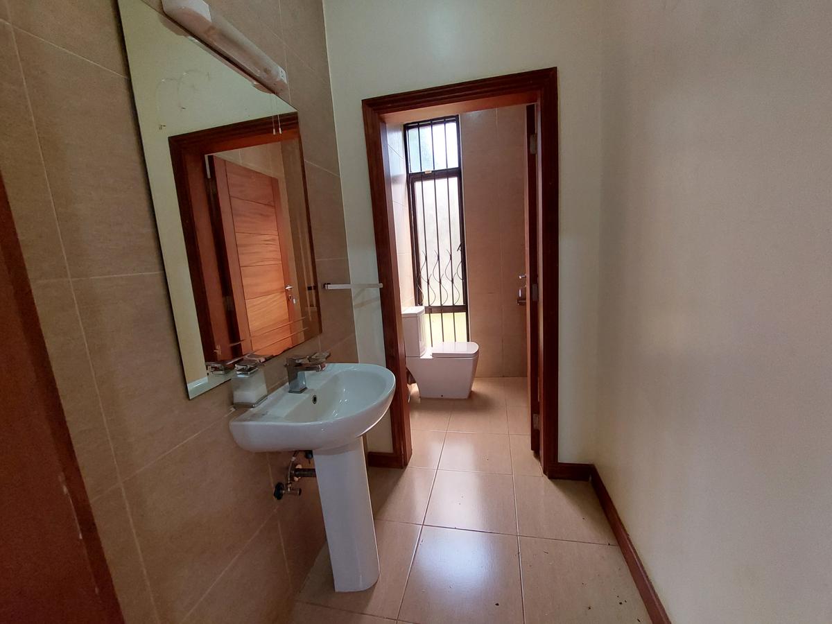 5 Bed House with En Suite at Runda Road - 5