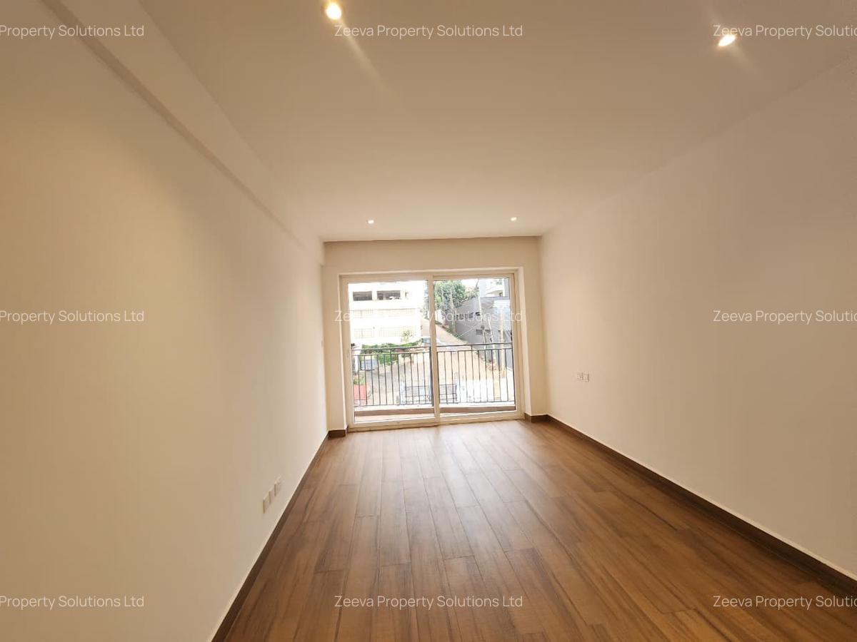 2 Bed Apartment with En Suite in Westlands Area - 12