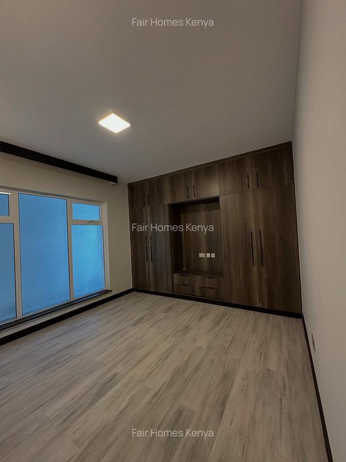 2 Bed Apartment with En Suite at Riverside Drive - 6