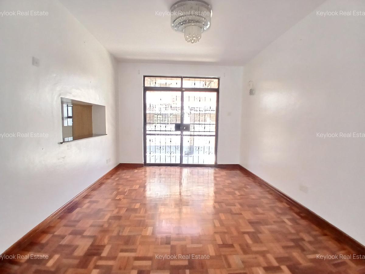 5 Bed Townhouse with En Suite at Lavington - 15