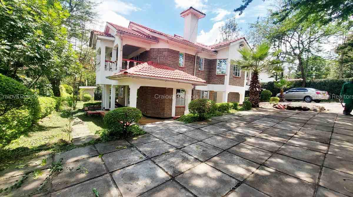 6 Bed Townhouse with En Suite at Rimpa - 3