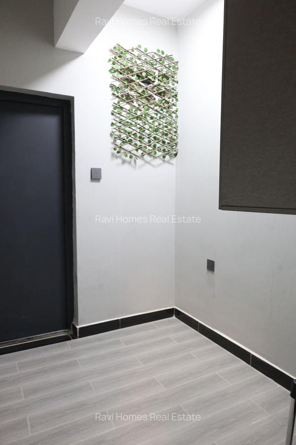 4 Bed Apartment with En Suite at Othaya Road - 13