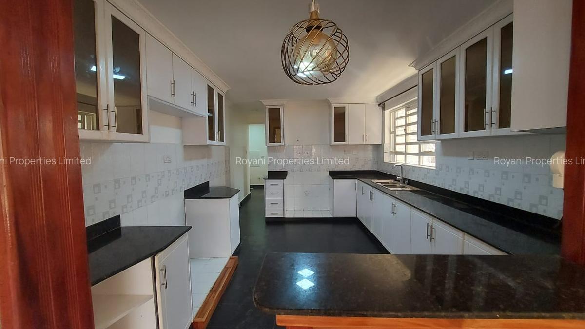 4 Bed Villa with En Suite at Kangoya - 5