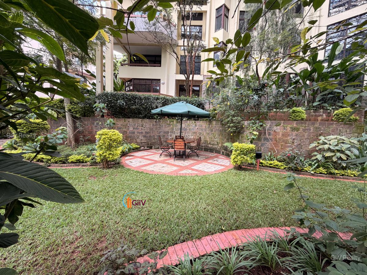 4 Bed Apartment with En Suite in Riverside - 1