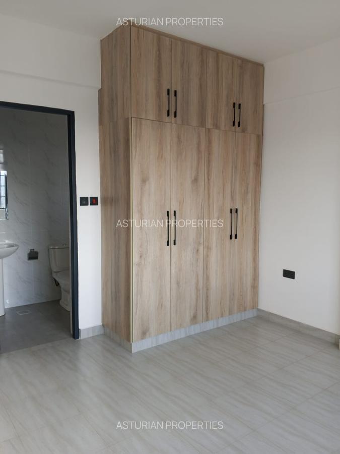 2 Bed Apartment with En Suite in Kitisuru - 3